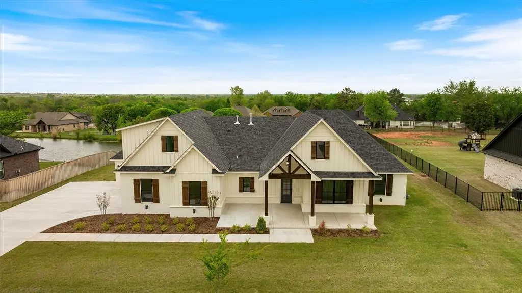 10140 Oakwood Drive, Edmond, OK 73025 - #1