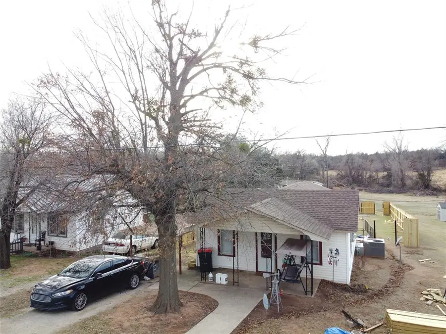 1547 N 1st Street, Harrah, OK 73045 - #2