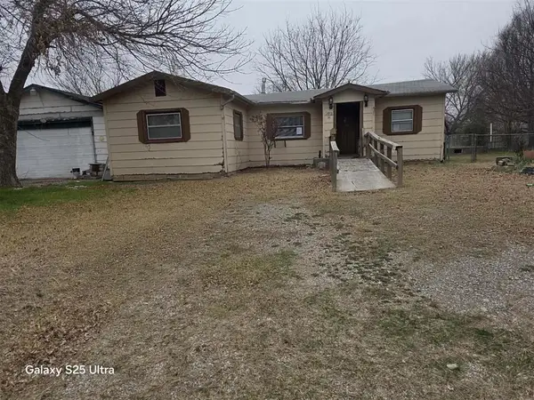 2512 SW H Avenue, Lawton, OK 73505