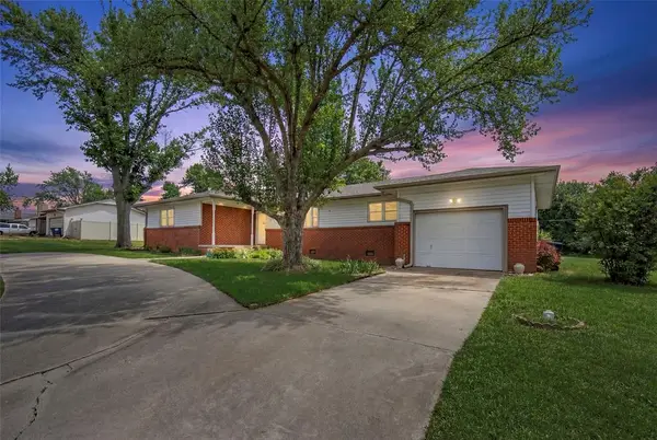 701 W 39th Street, Shawnee, OK 74804