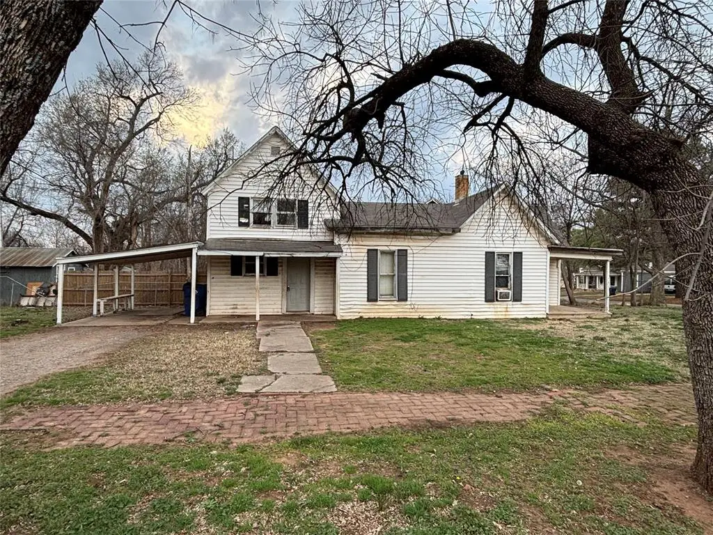 521 E Vilas Avenue, Guthrie, OK 73044 - #1