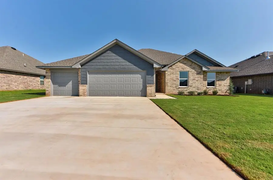 1935 W Flintlock Way, Mustang, OK 73064 - #2