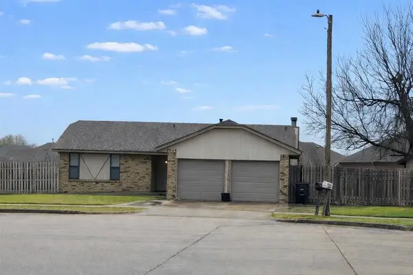 2909 Broadway Terrace, Moore, OK 73160