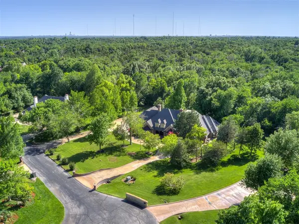 4004 Oakdale Farm Circle, Edmond, OK 73013