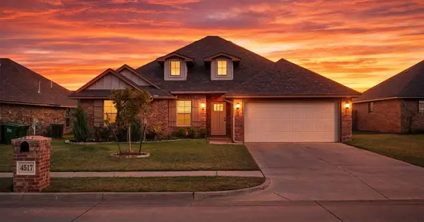 4517 Black Mesa Lane, Yukon, OK 73099