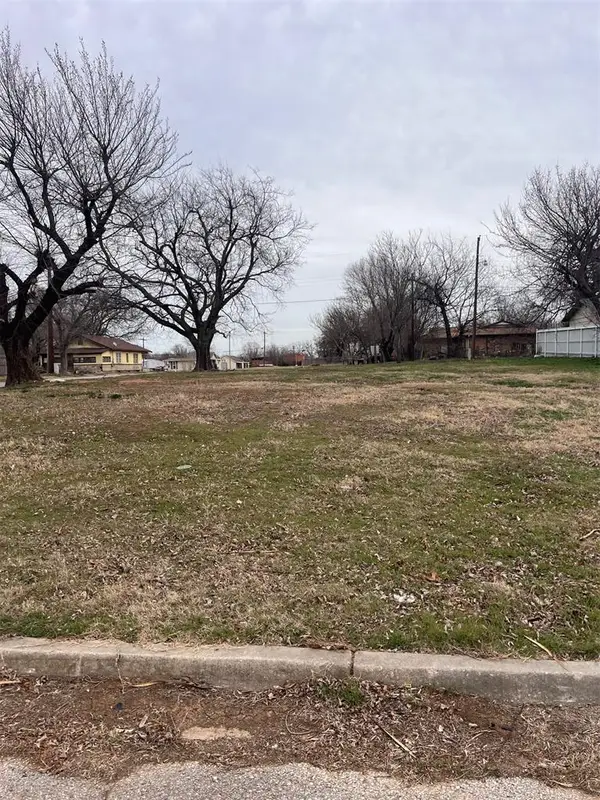 820 N Admire Avenue, El Reno, OK 73036
