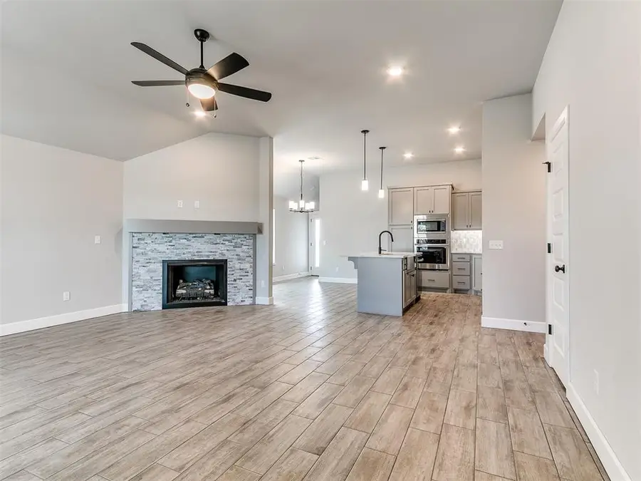 14213 Giverny Avenue, Yukon, OK 73099 - #2