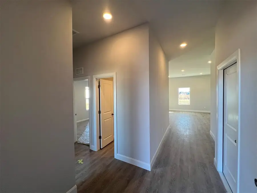 944 S Bear Lane, Mustang, OK 73064 - #3