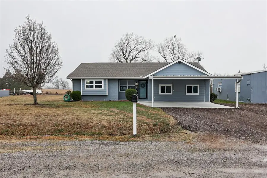 5590 E Lakeview Drive, Harrah, OK 73045 - #2