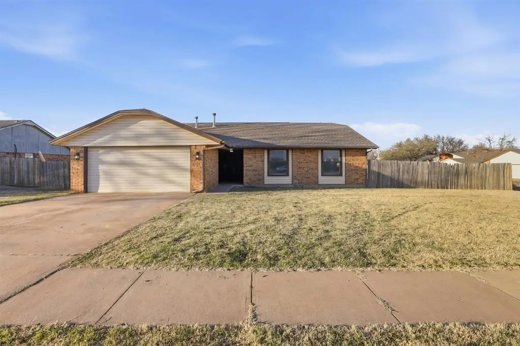 2001 Rushing Springs Trail, Edmond, OK 73013 - #1