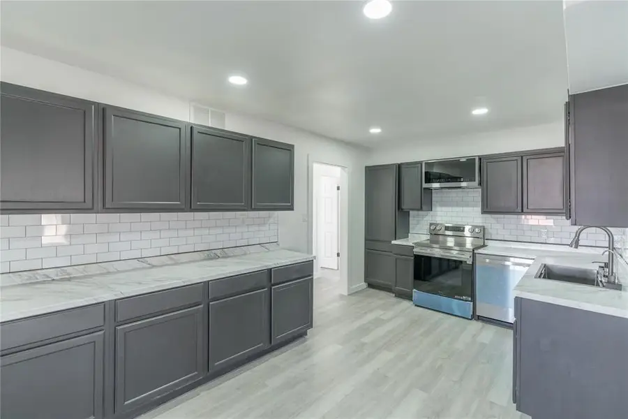 3307 Mockingbird Lane, Oklahoma City, OK 73110 - #3