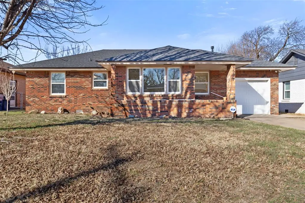 9507 Stratford Drive, The Village, OK 73120 - #1