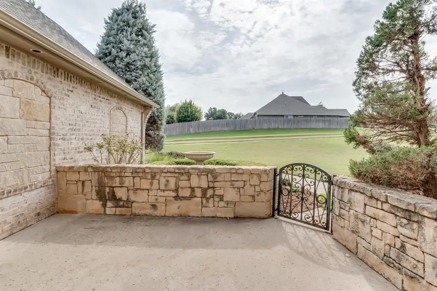 18804 Shilstone Way, Edmond, OK 73012 - #3