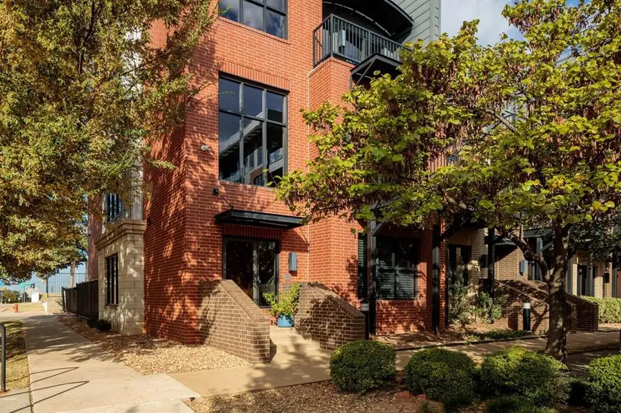 223 NE 4th Street, Oklahoma City, OK 73104 - #2