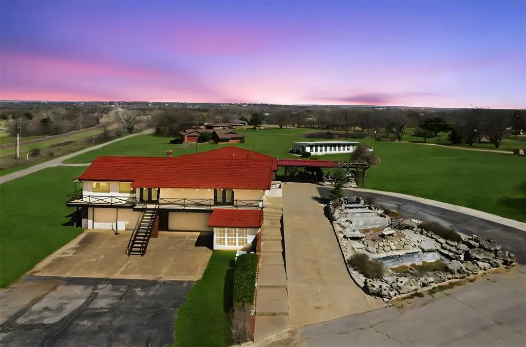 103 Park Drive, Sayre, OK 73662 - #1