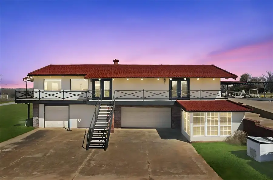 103 Park Drive, Sayre, OK 73662 - #2