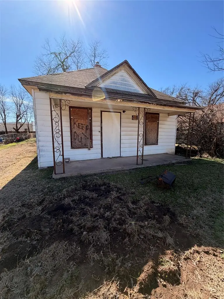 906 SW Summit Avenue, Lawton, OK 73501 - #1