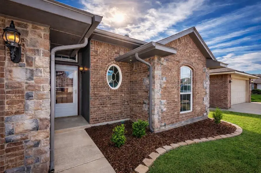 11640 SW 10th Street, Yukon, OK 73099 - #2