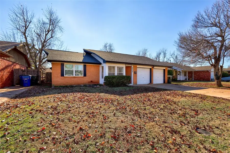 2808 Kent Drive, Oklahoma City, OK 73120 - #2