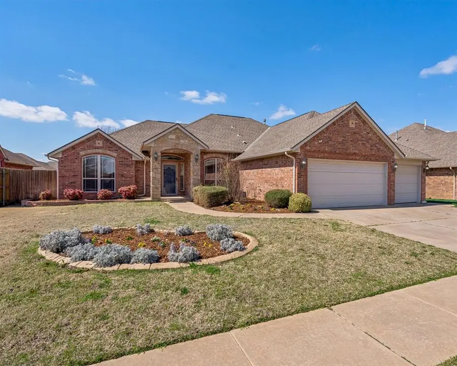 2113 Mulberry Creek Avenue, Yukon, OK 73099 - #2