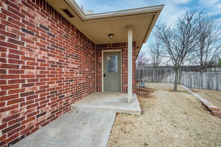 13823 Oxford Drive, Edmond, OK 73013 - #3