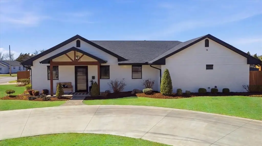 401 N Stephens Street, Hobart, OK 73651 - #1