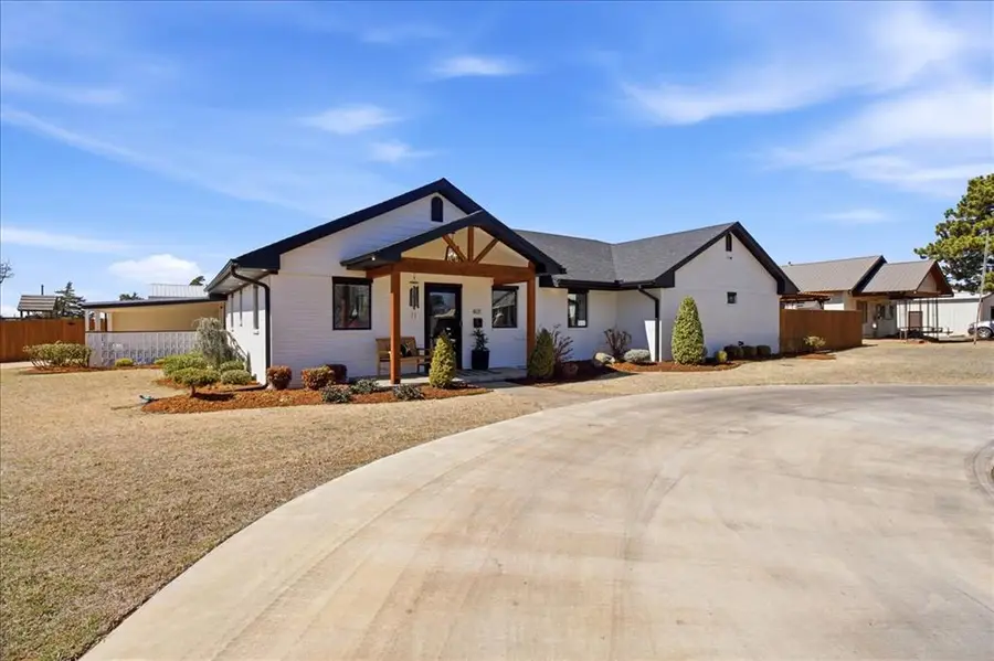 401 N Stephens Street, Hobart, OK 73651 - #3