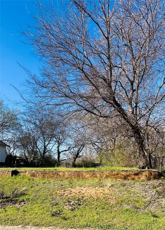 1520 E Walnut Street, Shawnee, OK 74801 - #1