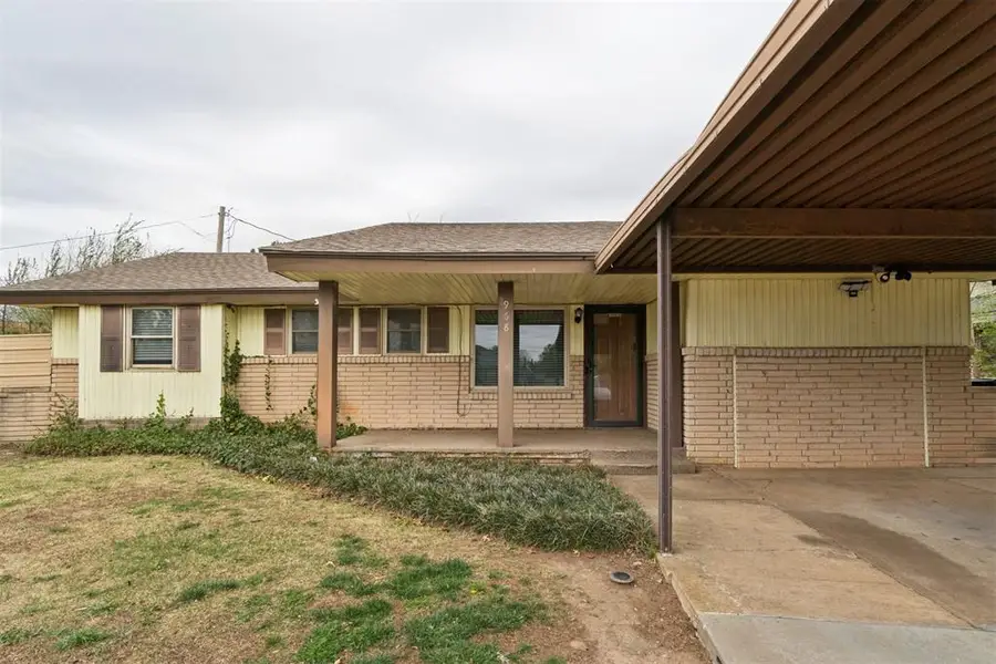 968 NW 5th Street, Moore, OK 73160 - #2