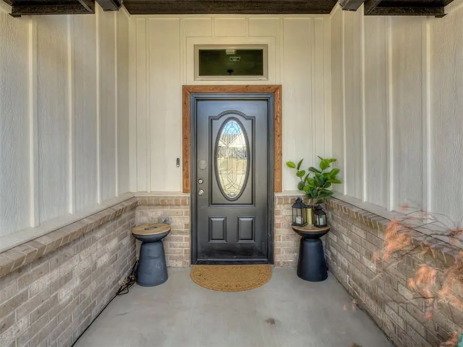 712 NW 110th Street, Oklahoma City, OK 73114 - #3