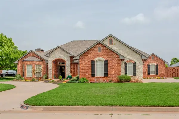 606 Frank Drive, Okarche, OK 73762