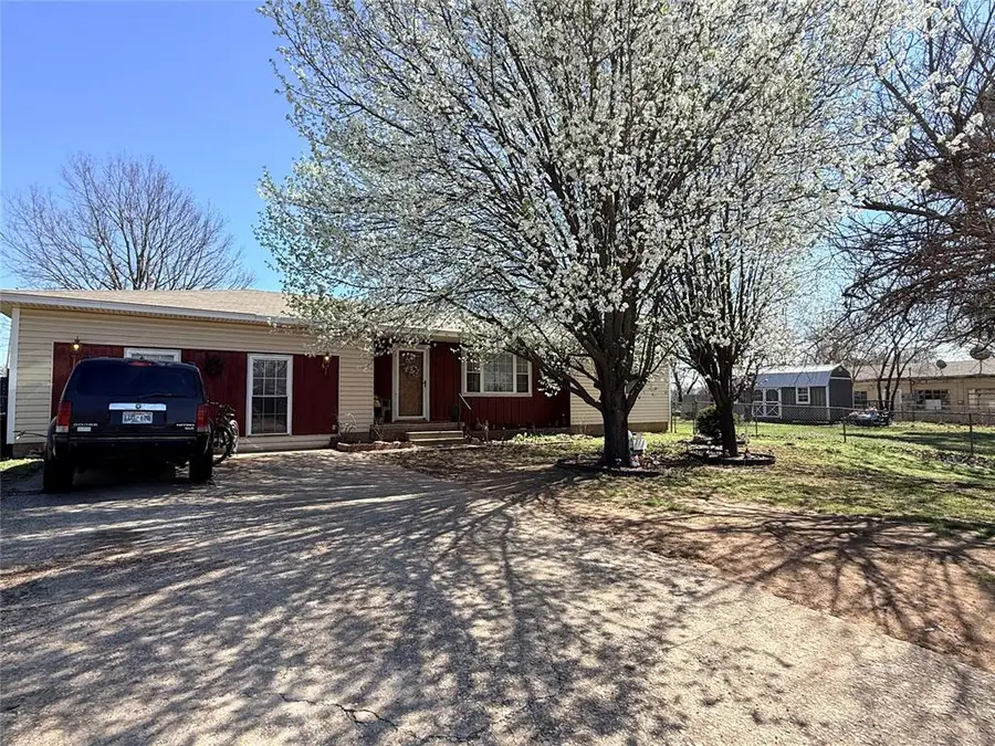 309 N Dawson Street, Meeker, OK 74855 - #2