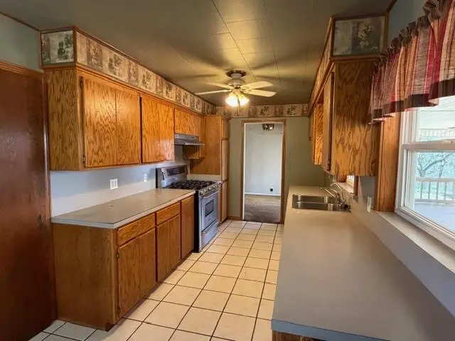 1027 E 1st Street, Chandler, OK 74834 - #2
