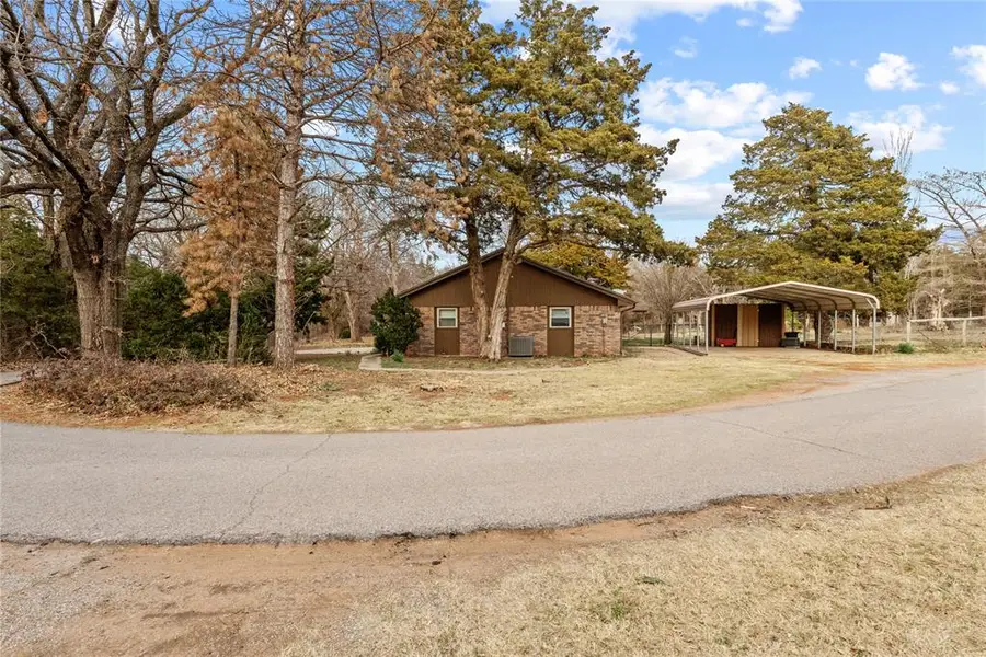 24331 E 1027 Road, Weatherford, OK 73096 - #2