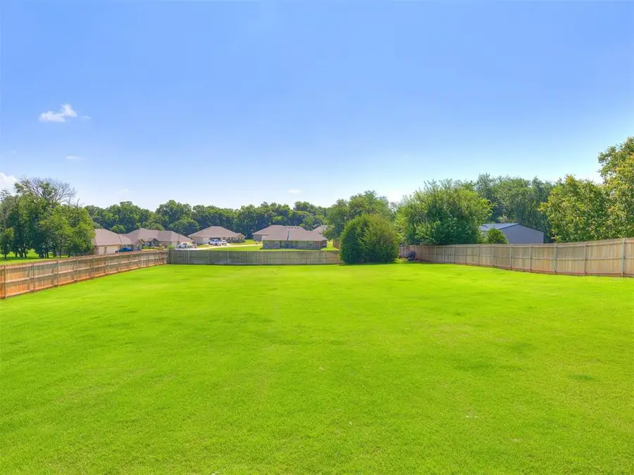 9556 Country Side Lane, Guthrie, OK 73044 - #2
