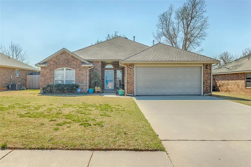 728 E Linden Lane, Mustang, OK 73064 - #1