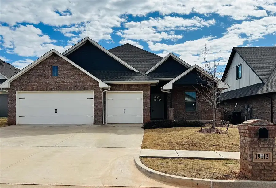 19112 Grove Parkway, Edmond, OK 73012 - #3