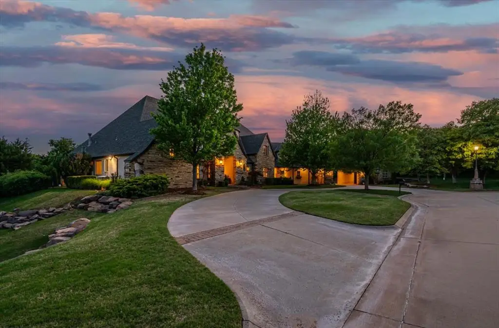 5900 Waterscape Bay, Edmond, OK 73013 - #1