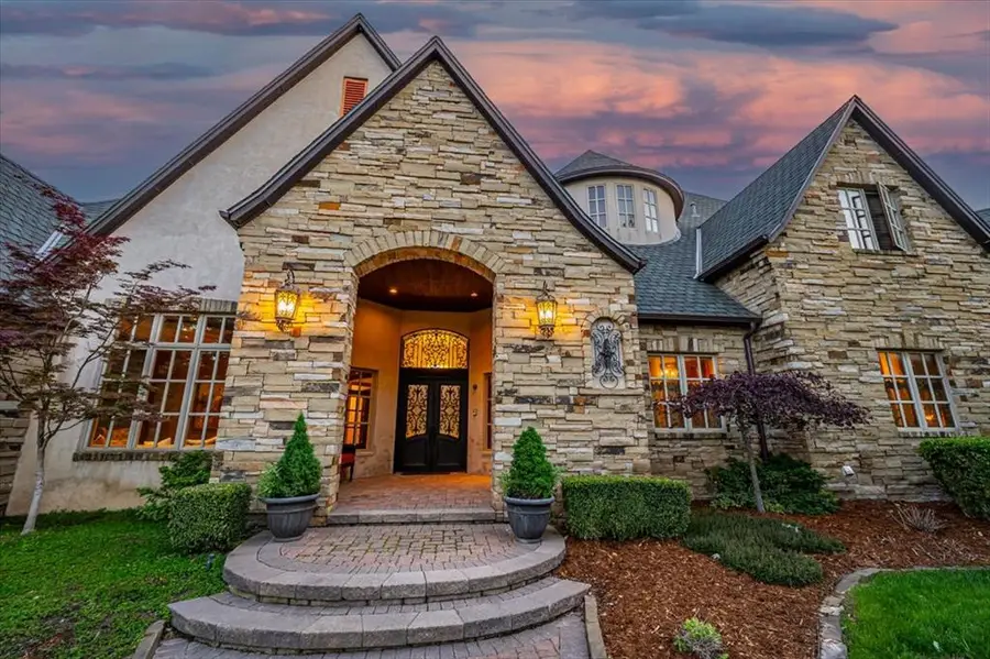 5900 Waterscape Bay, Edmond, OK 73013 - #2