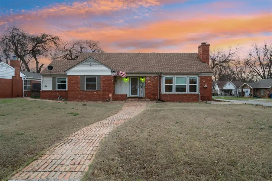 802 S 12th Street, Chickasha, OK 73018 - #2