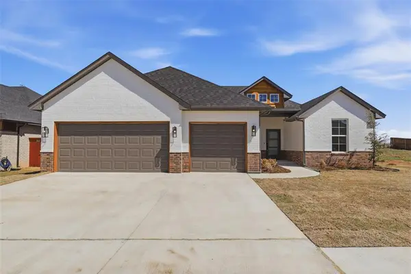 9308 Taggert Lane, Yukon, OK 73099