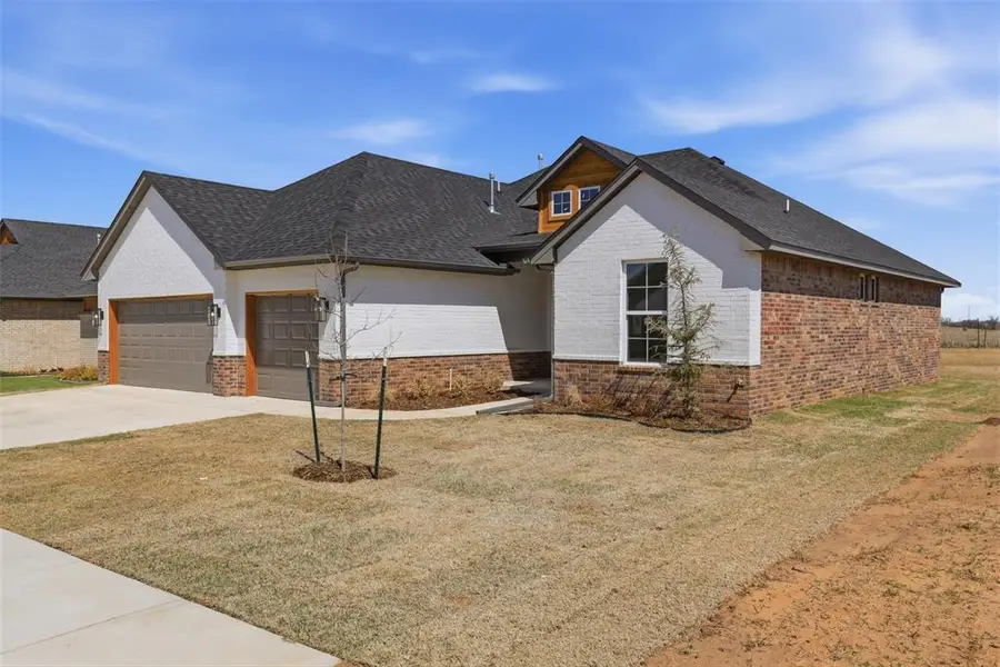 9308 Taggert Lane, Yukon, OK 73099 - #2