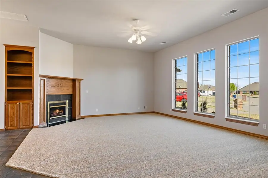 9301 S Youngs Avenue, Oklahoma City, OK 73159 - #3