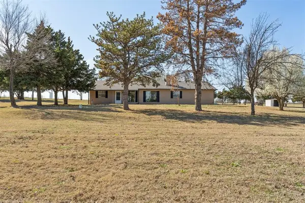 1101 N Douglas Boulevard, Guthrie, OK 73044
