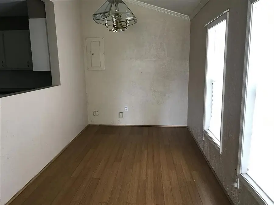 223 S Oak Street, Apache, OK 73006 - #3