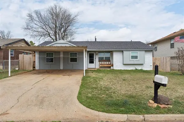 1449 N Norman Avenue, Moore, OK 73160