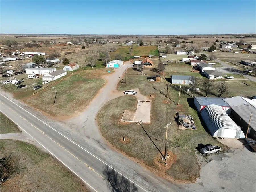 708 Town East Ash Street, Carnegie, OK 73015 - #3