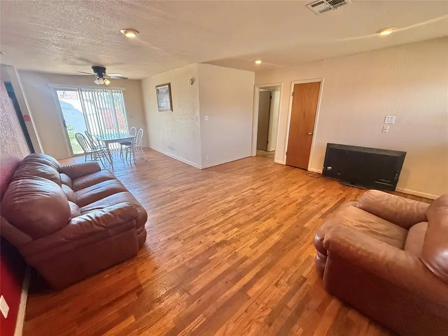 1700 N Lee Street, Altus, OK 73521 - #2