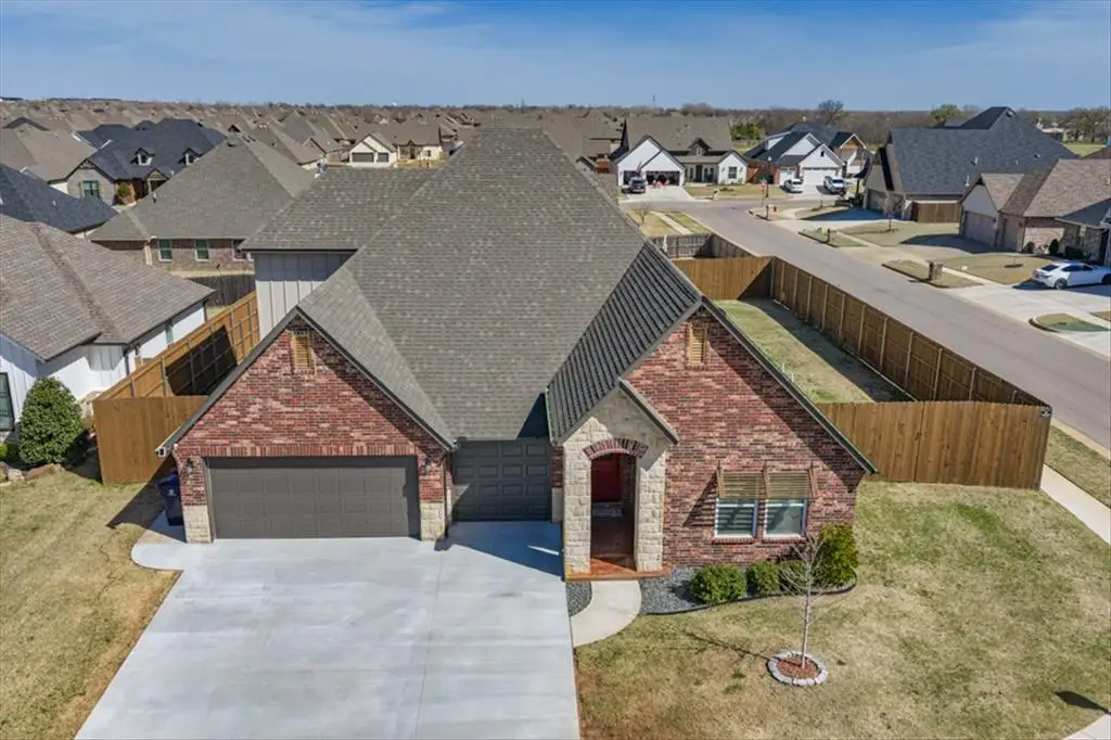 300 Bray Lane, Yukon, OK 73099 - #1