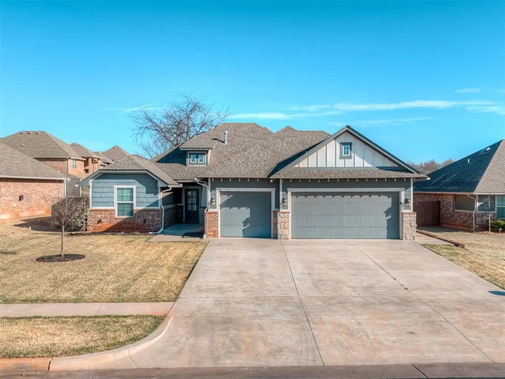 2809 Cedar Creek Drive, Moore, OK 73160 - #1